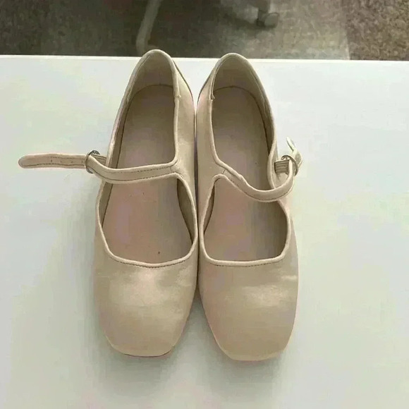Forever 21 Shoes - Light pink satin, Forever 21, ballet flats shoes